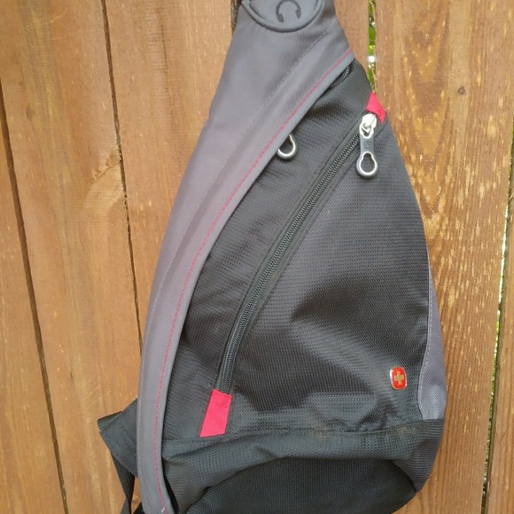 swiss gear single strap backpack